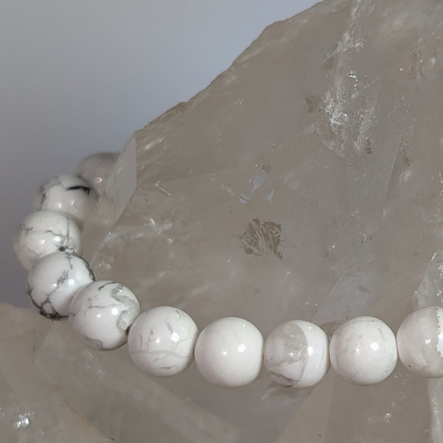 6mm Howlite Bracelet