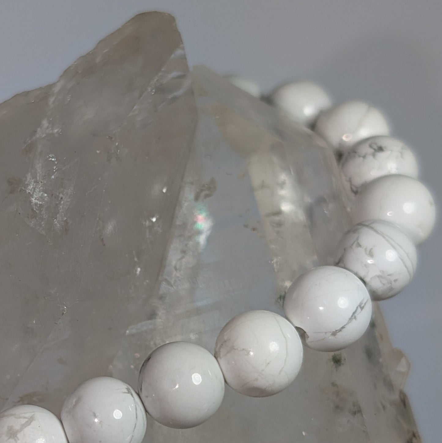 8mm Howlite Bracelet