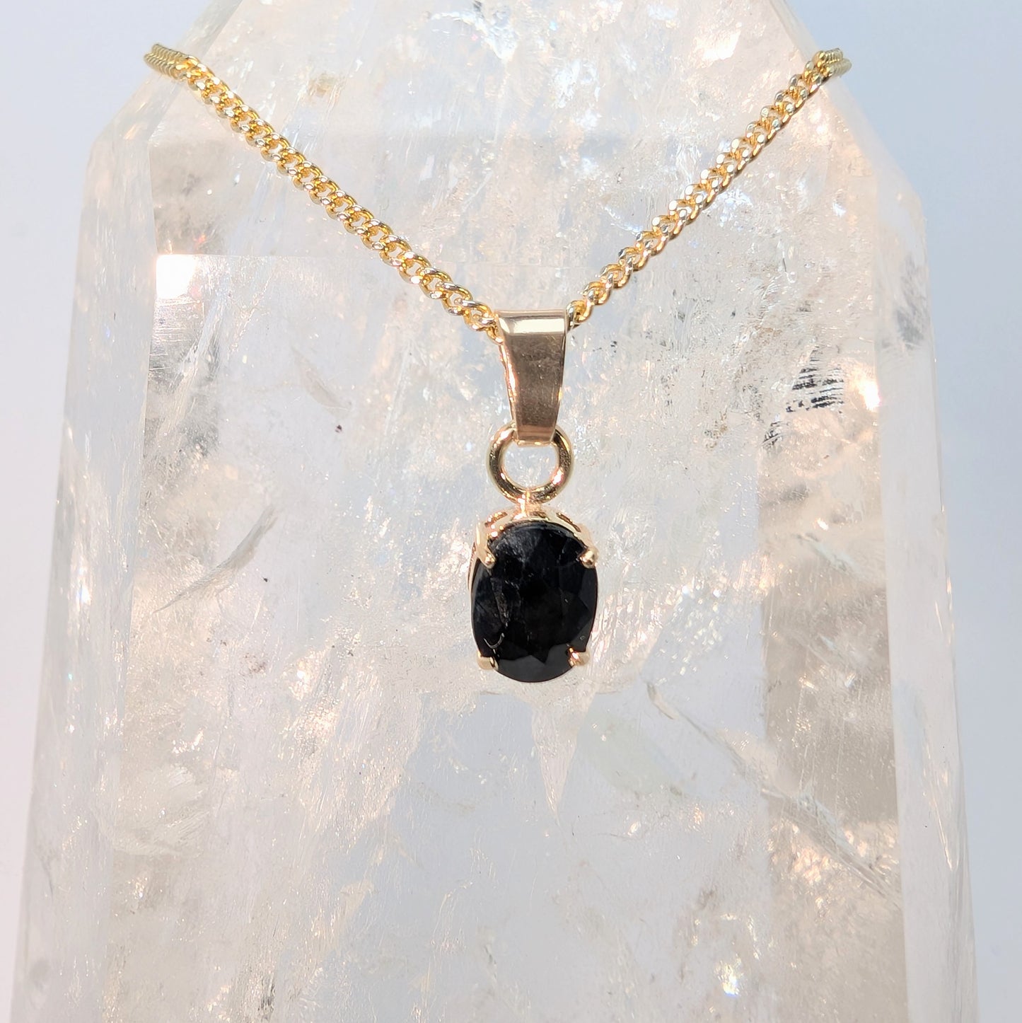 7x5 C 9ct Gold Pendant