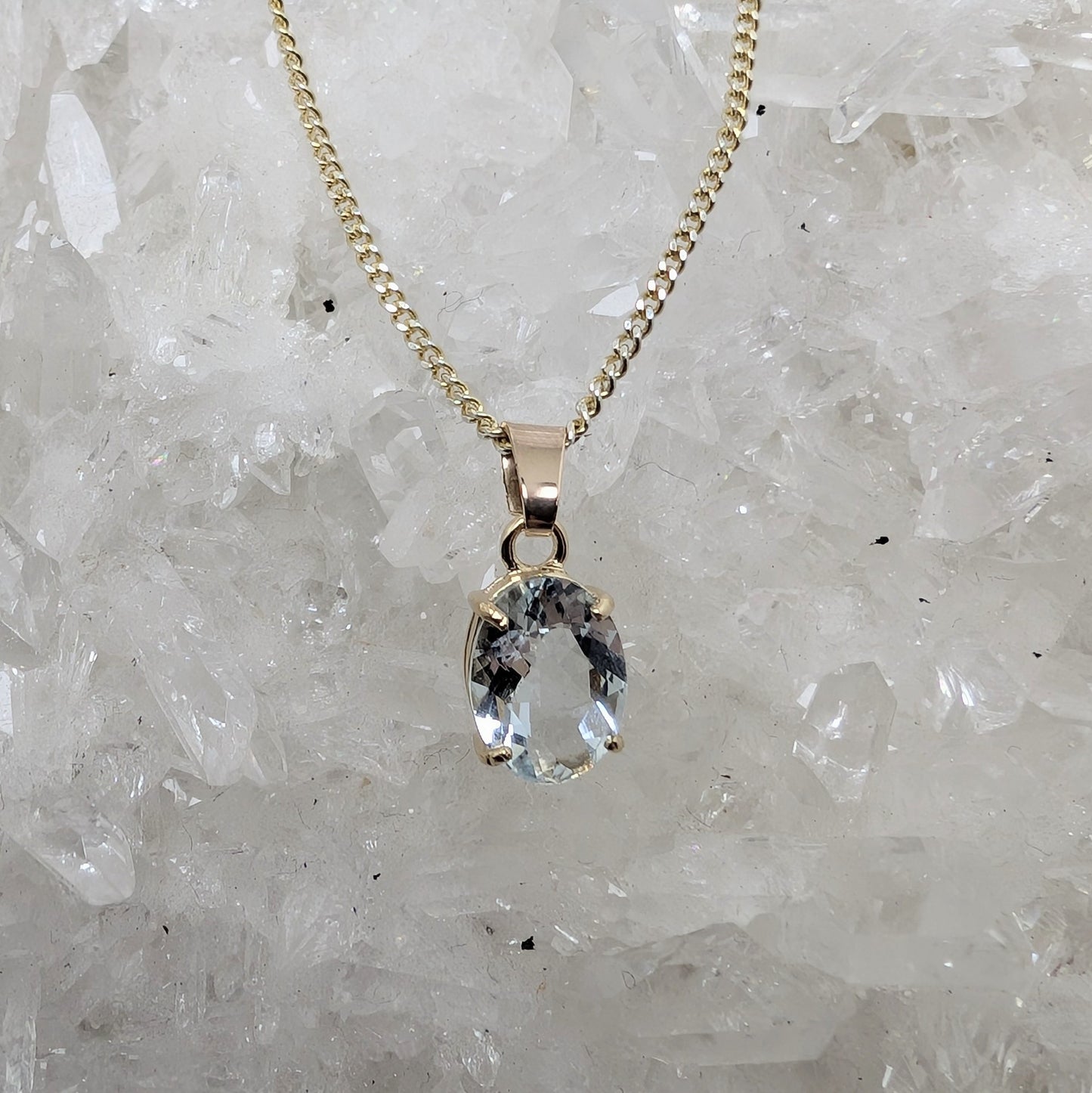 7x5 C 9ct Gold Pendant