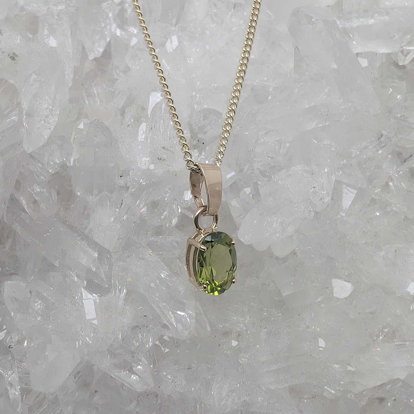 7x5 C 9ct Gold Pendant