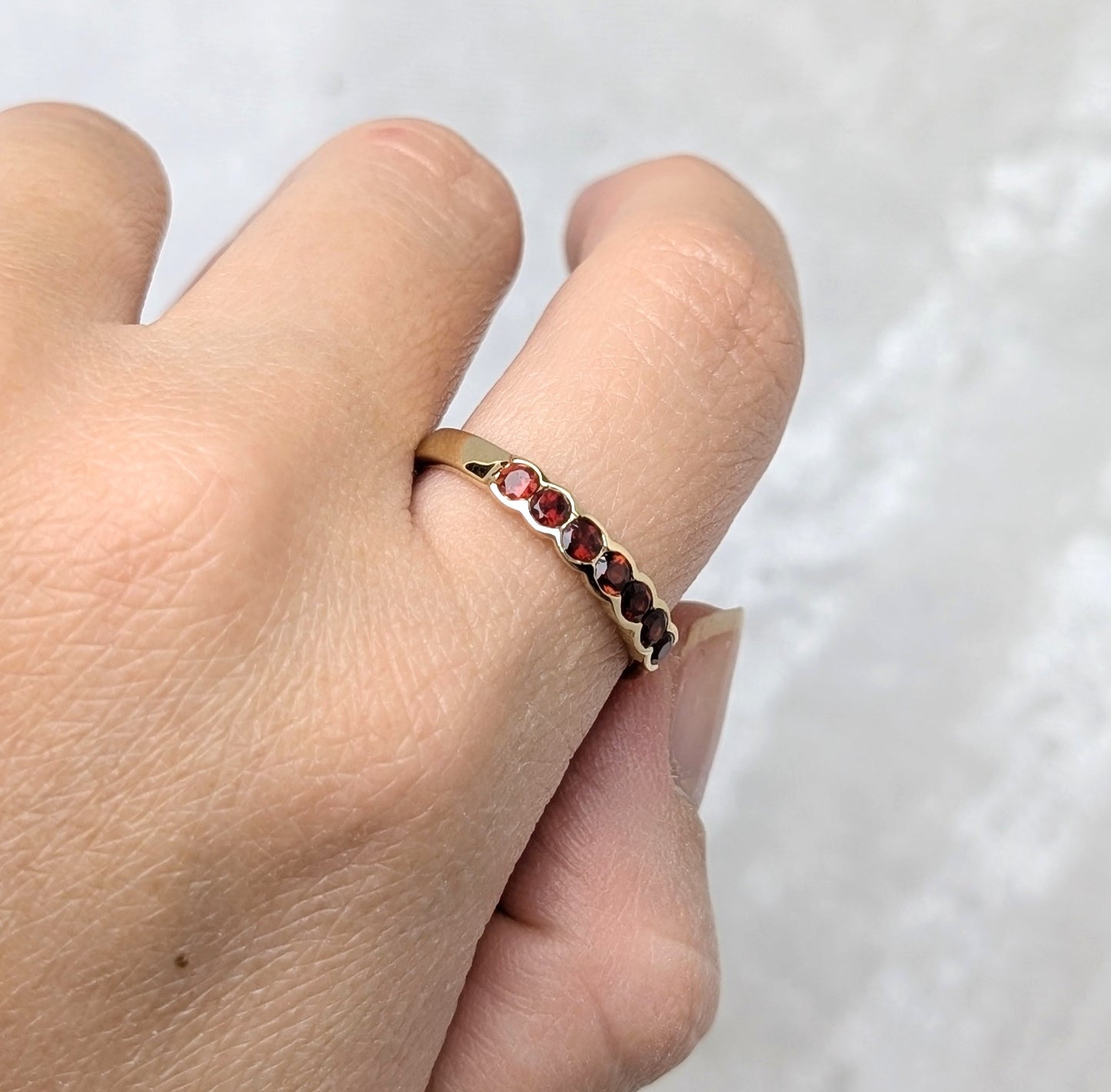 Garnet Ring 9ct R42