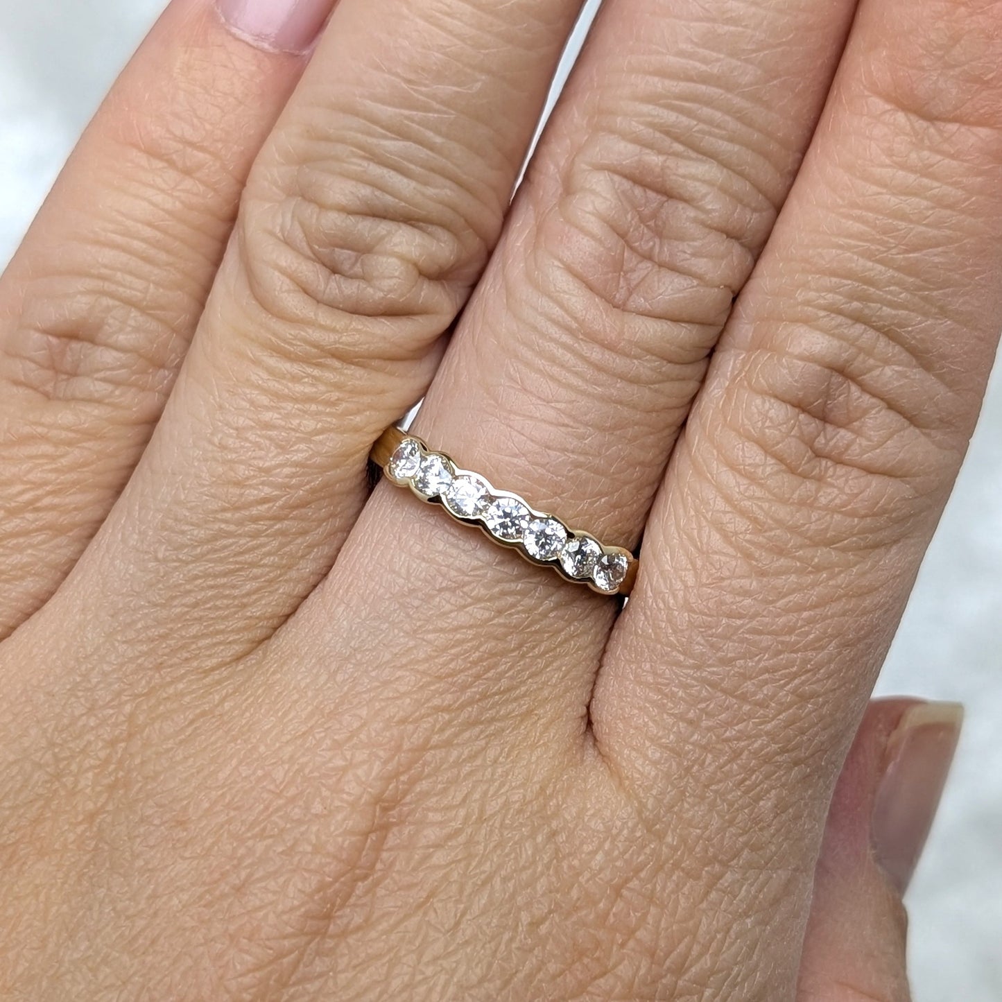 Cubic Zirconia Ring 9ct R42