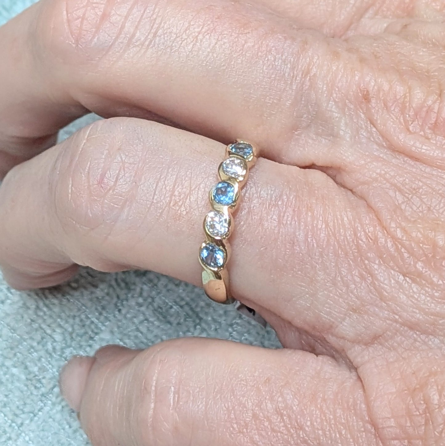 Aquamarine & CZ Ring 9ct R5