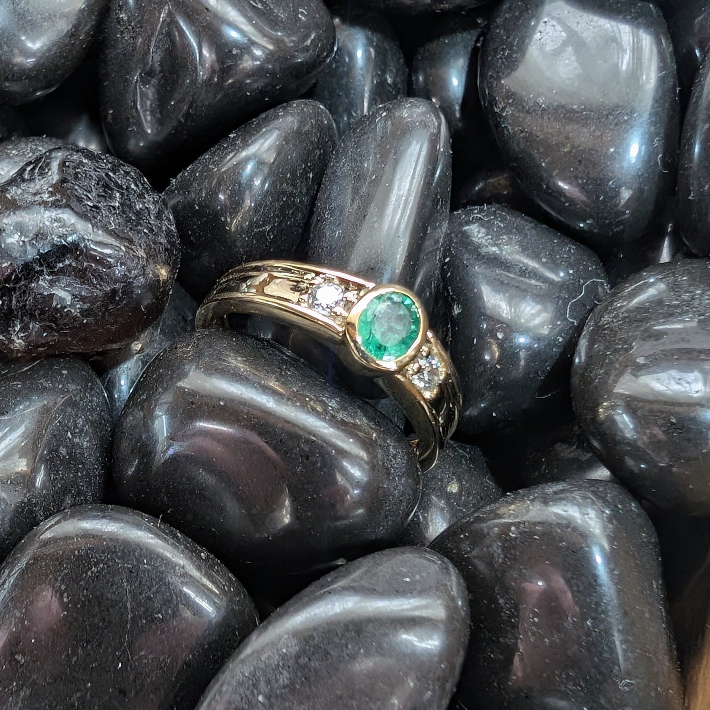 Emerald & CZ Ring 9ct R2