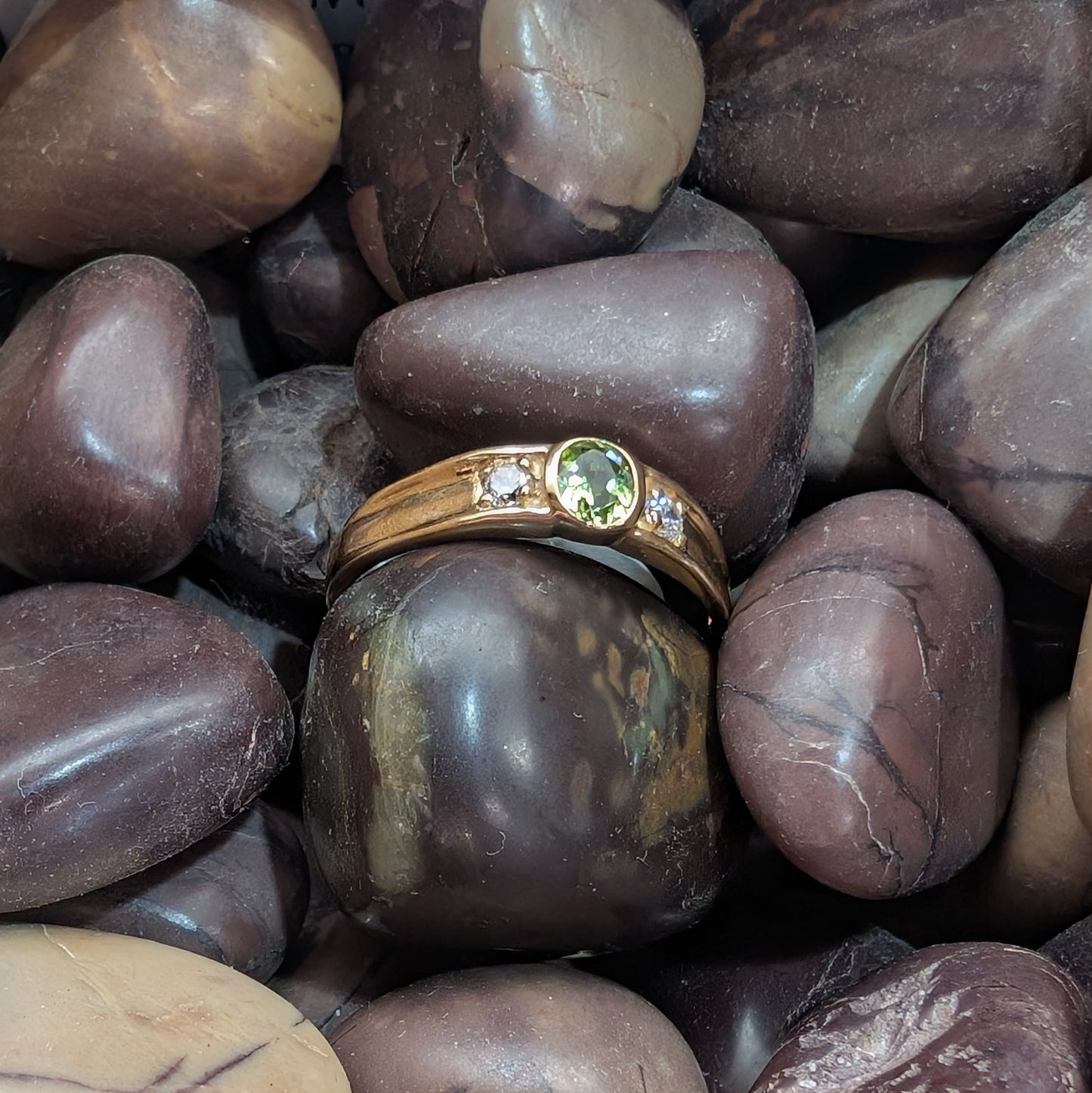 Peridot & CZ Ring 9ct R2