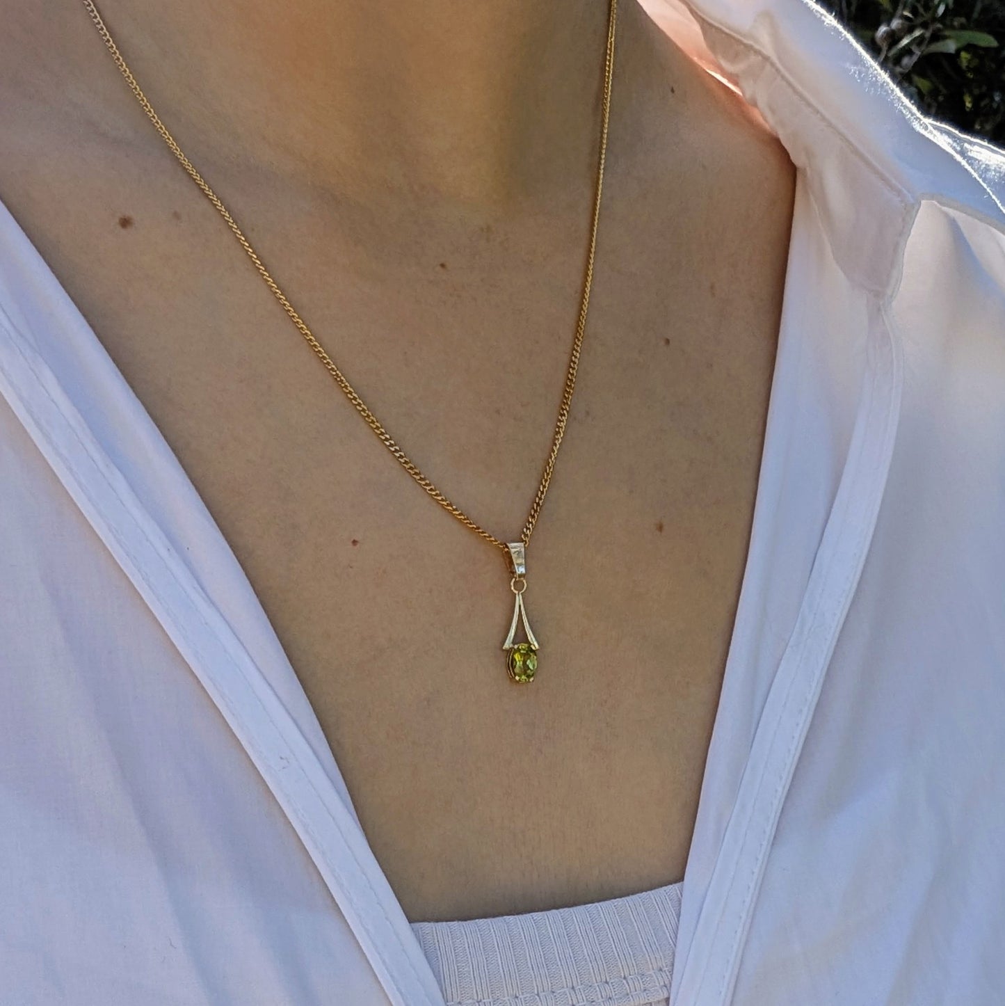 Peridot 9ct 6x4a Necklace