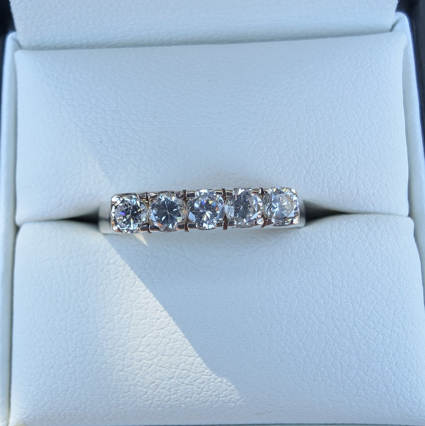 Cubic Zirconia Ring Sterling Silver R7