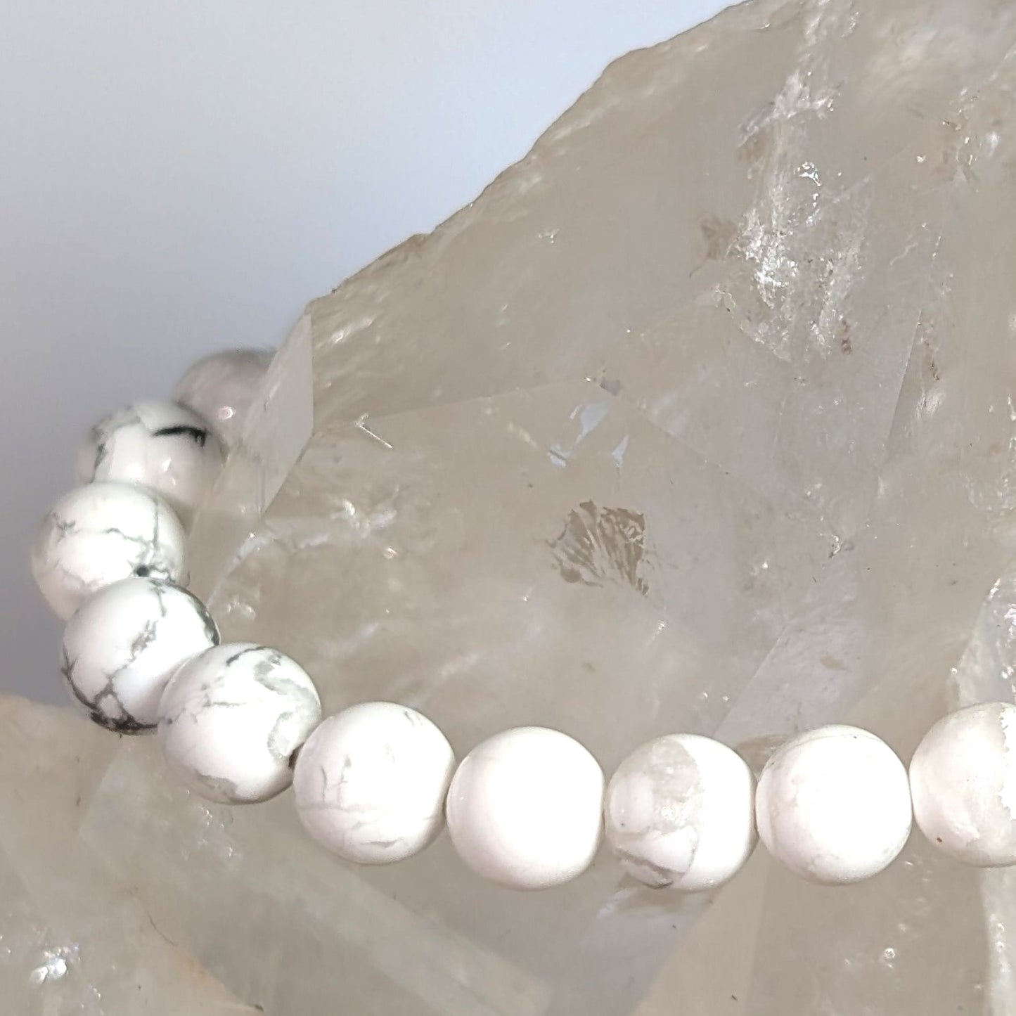 6mm Howlite Bracelet