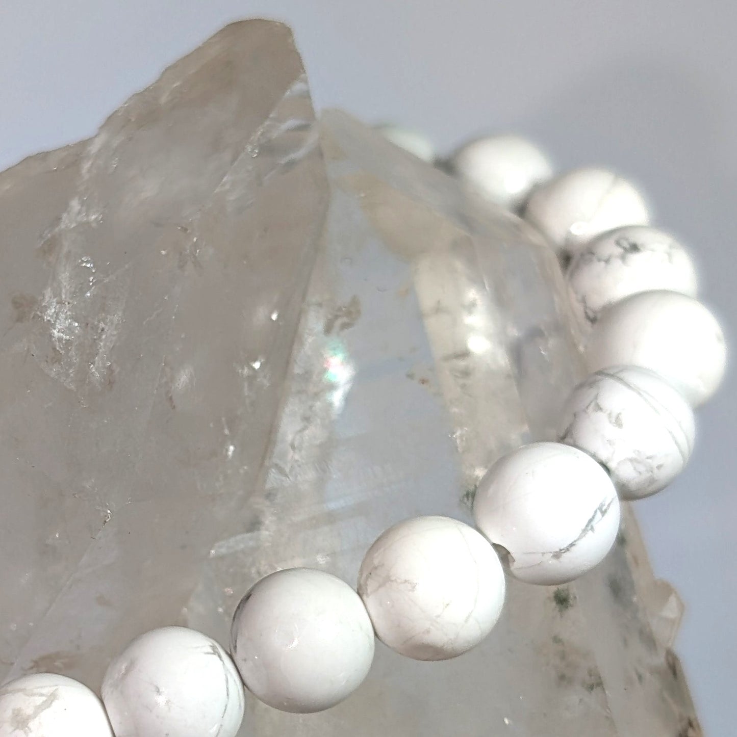 8mm Howlite Bracelet