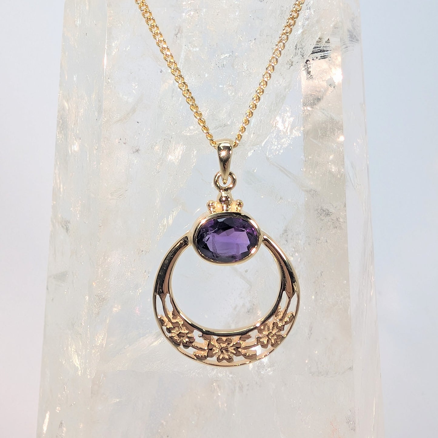 Celtic Hoop 9ct Gold Pendant