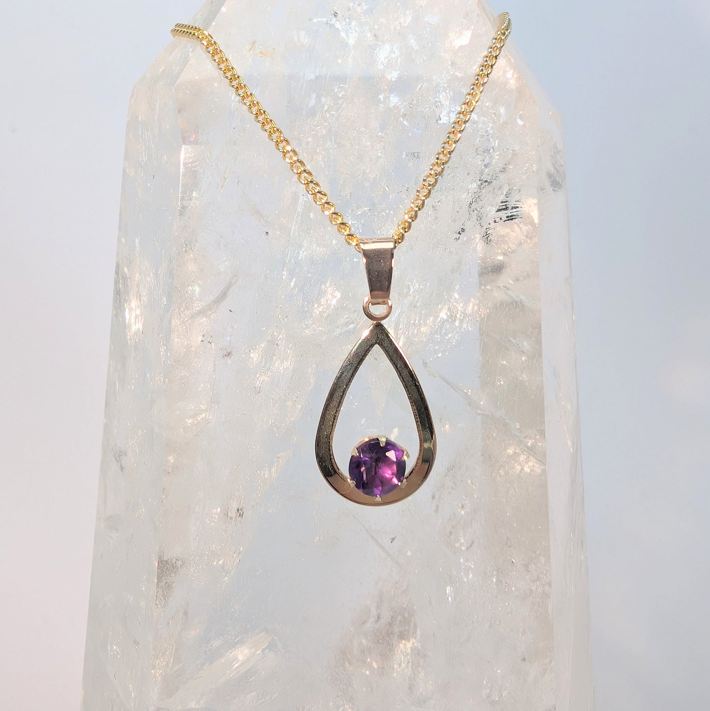 5mm C 9ct Gold Pendant