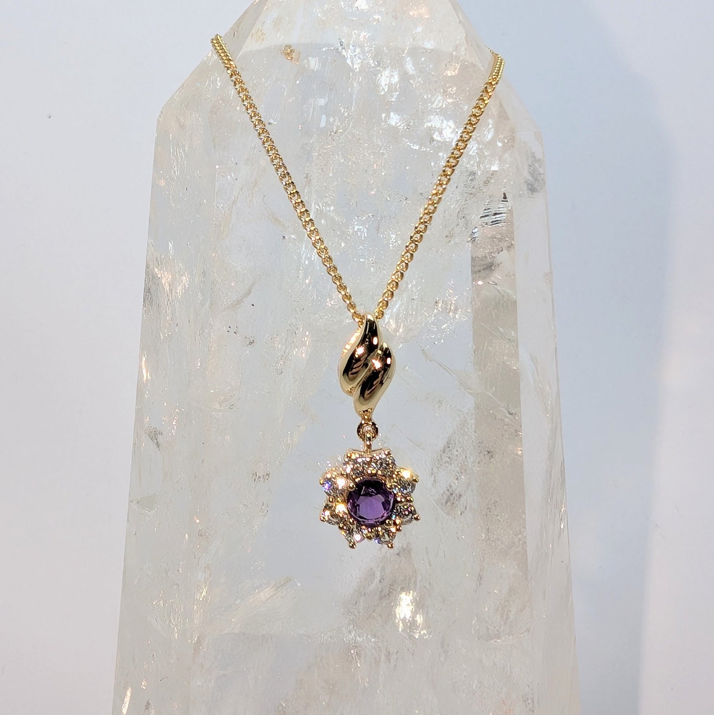 Cluster 9ct Gold Pendant