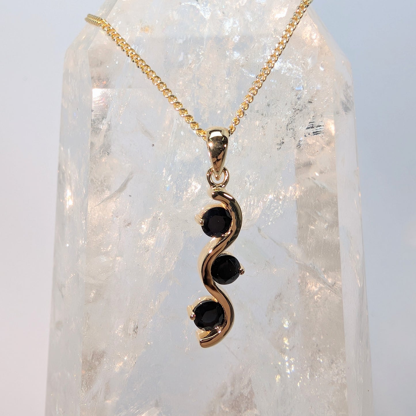 3 Stone Pendant 9ct Gold