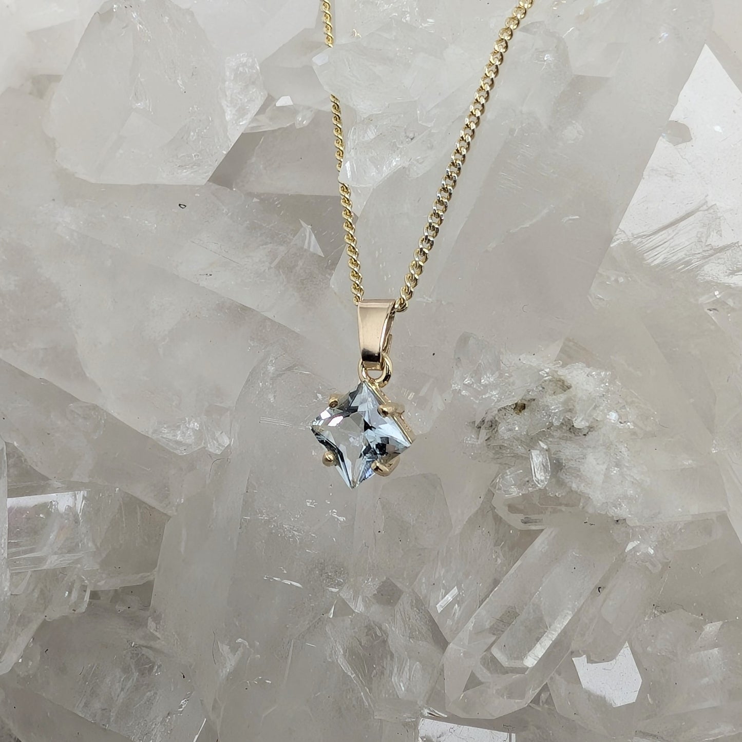 6mm Princess 9ct Gold Princess