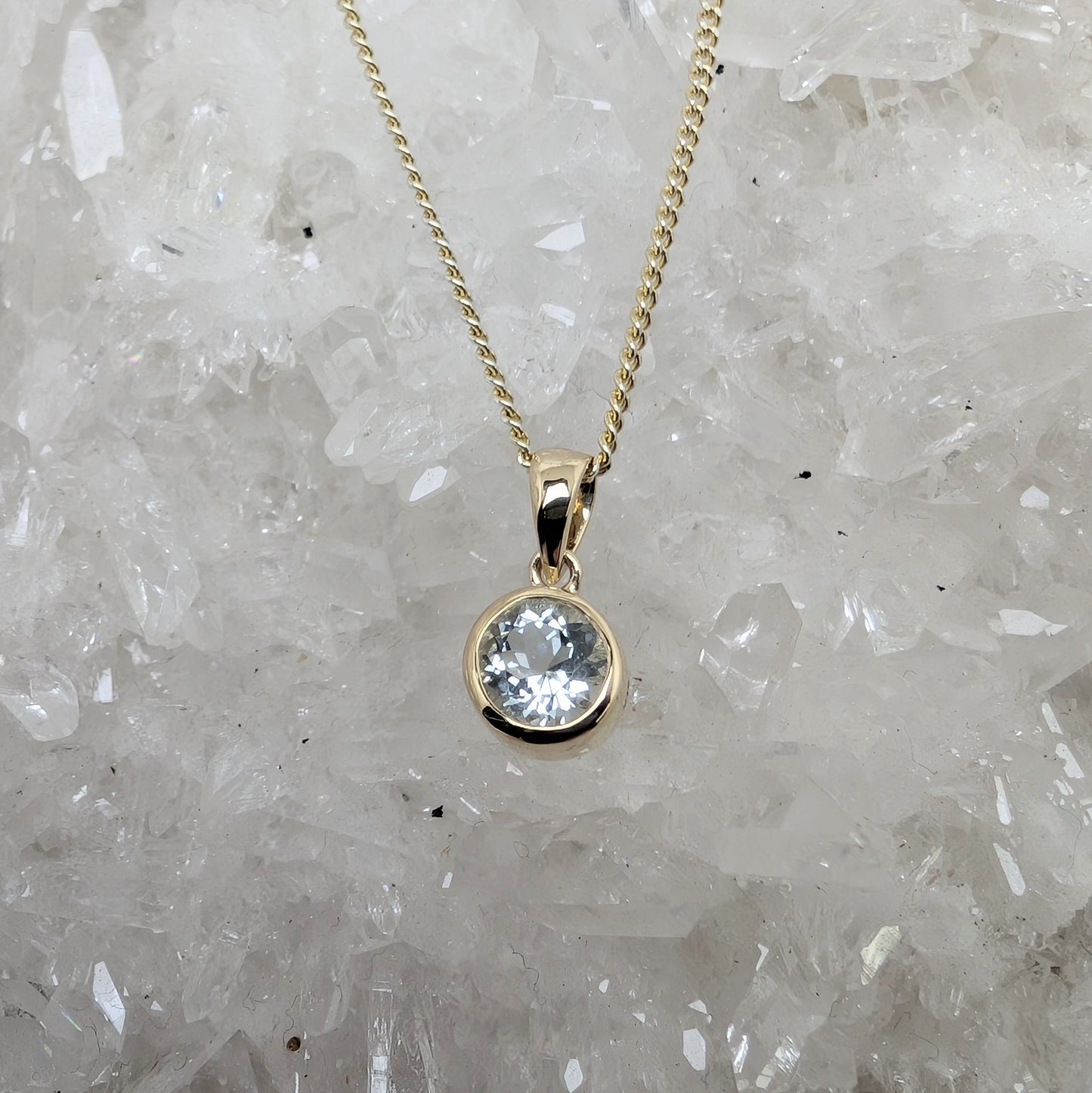 6mm Bezel 9ct Gold Pendant