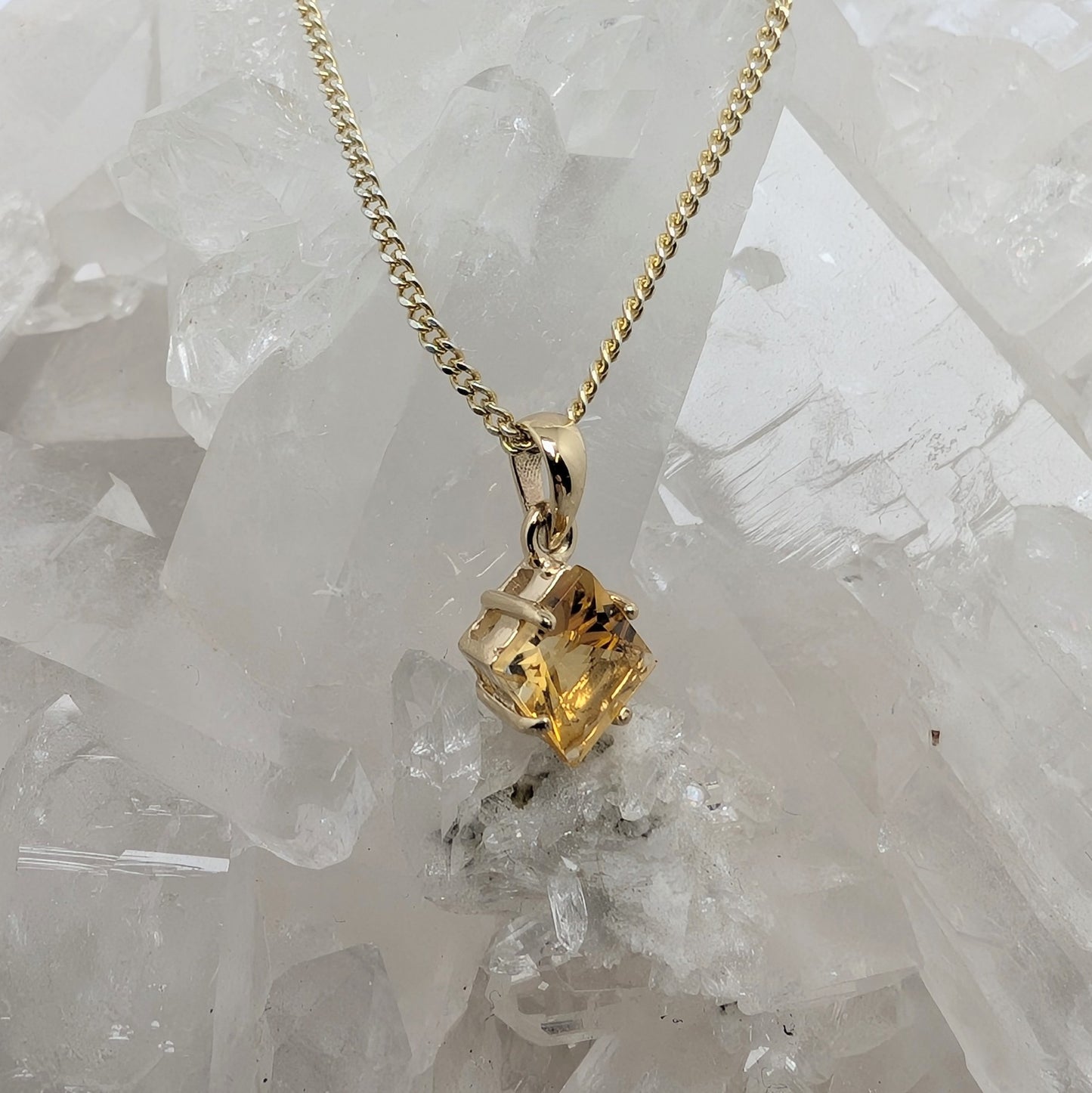 6mm Princess 9ct Gold Princess