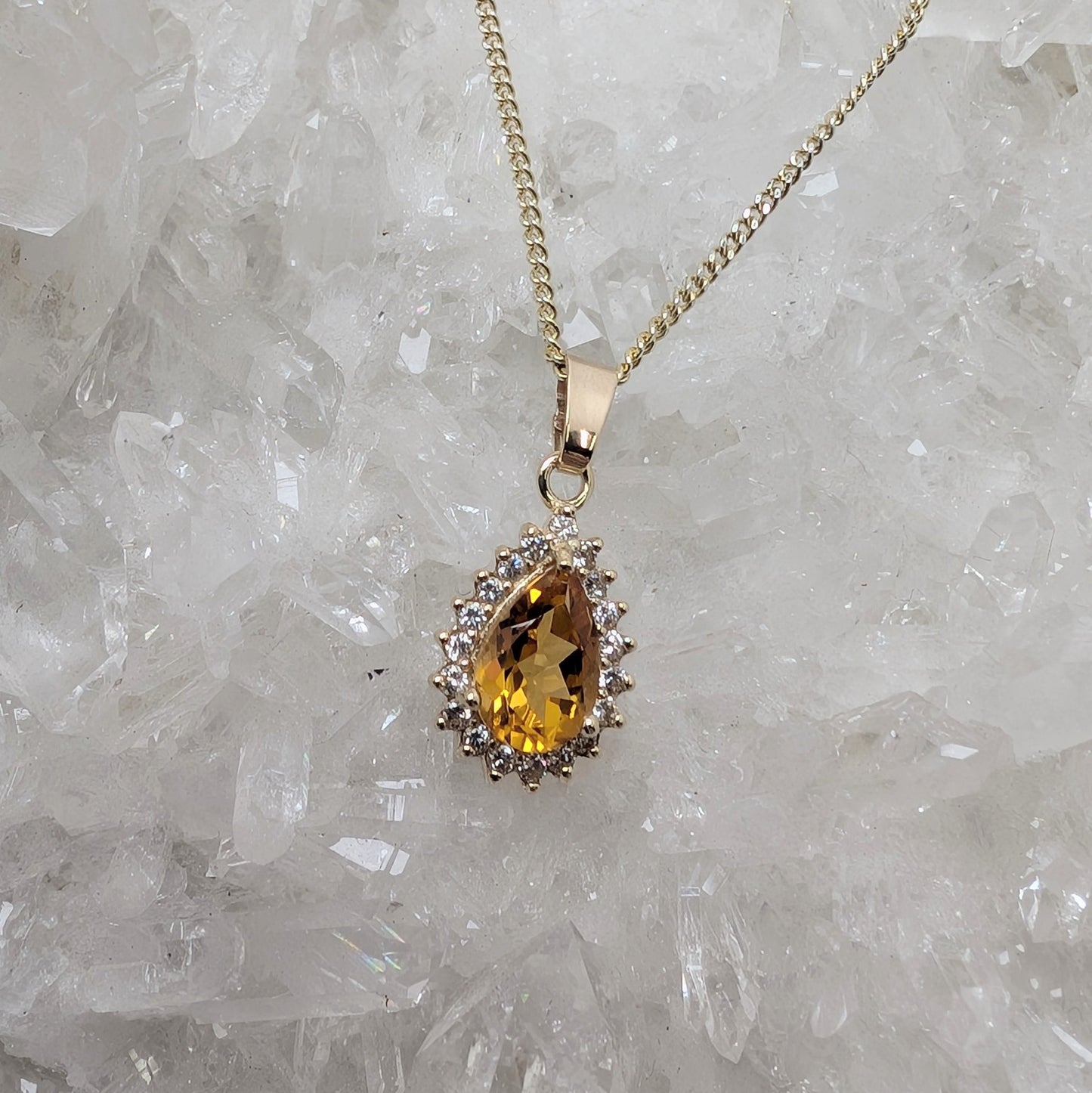 7x5 Teardrop + CZ 9ct Gold Teardrop