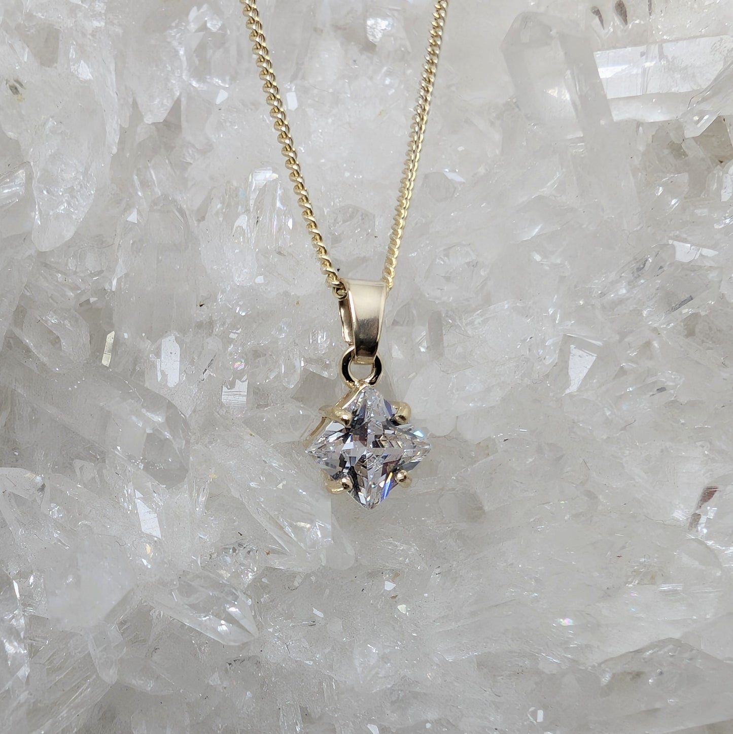 6mm Princess 9ct Gold Princess