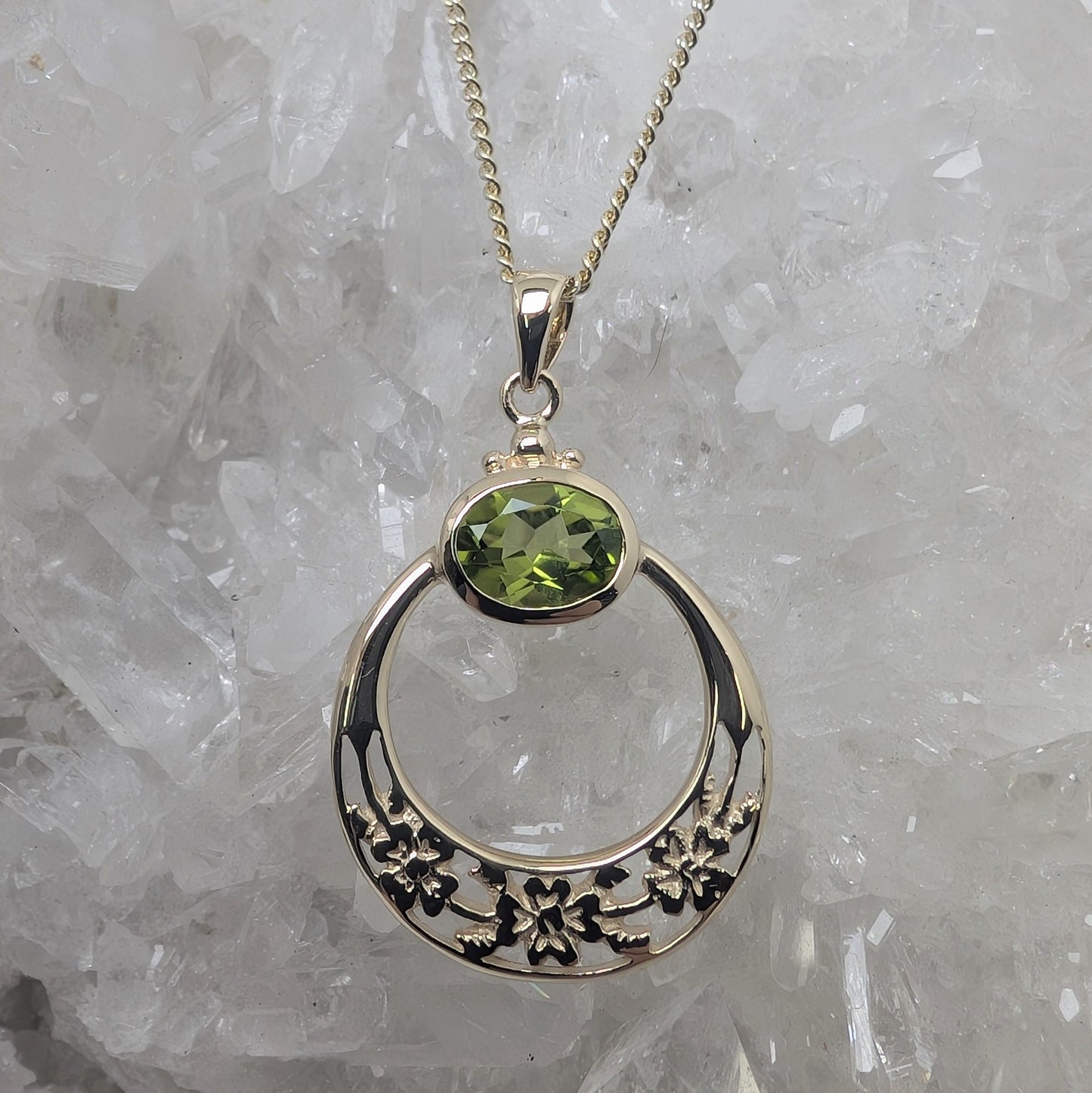 Celtic Hoop 9ct Gold Pendant