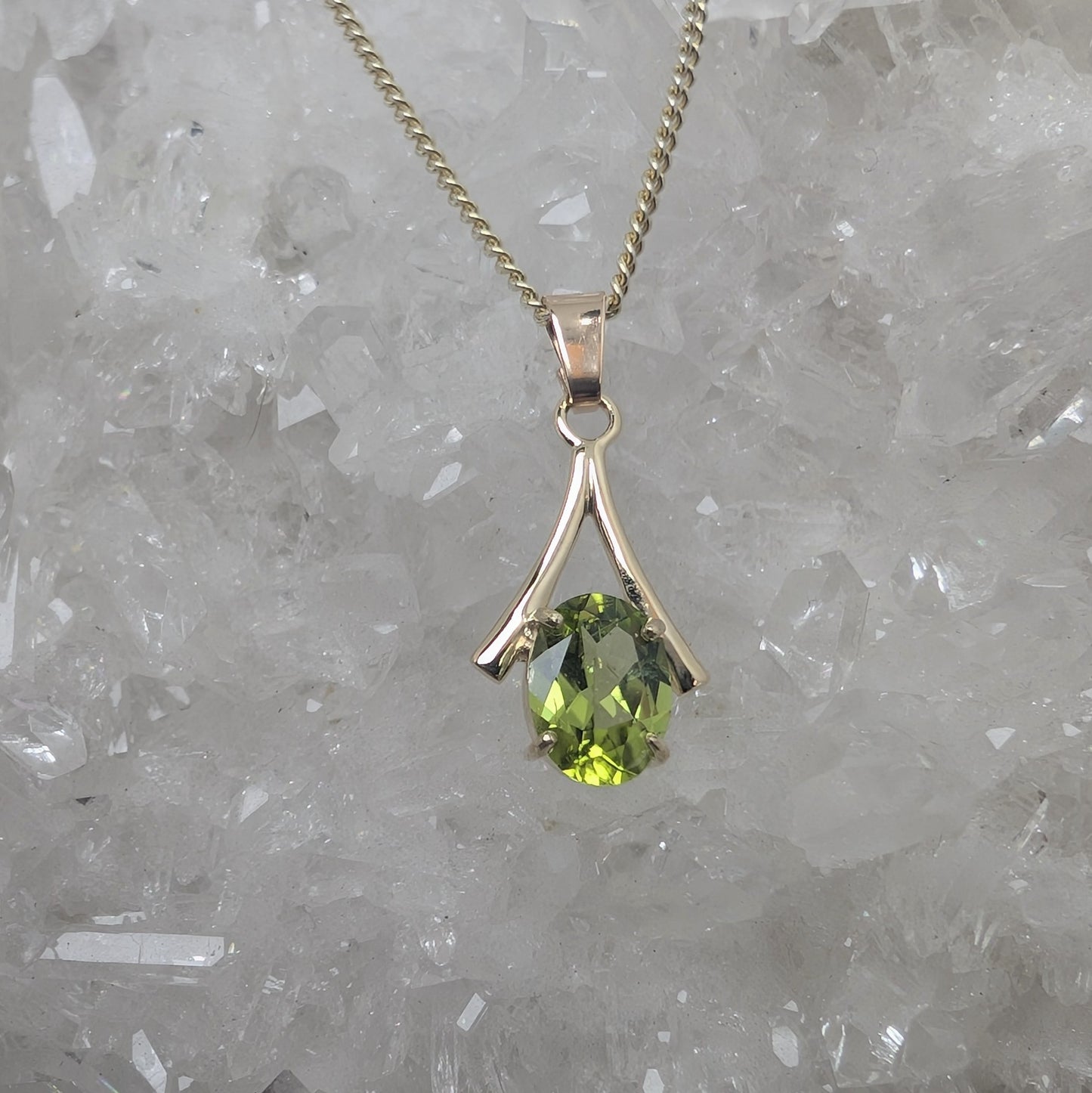 6x4A 9ct Gold Pendant