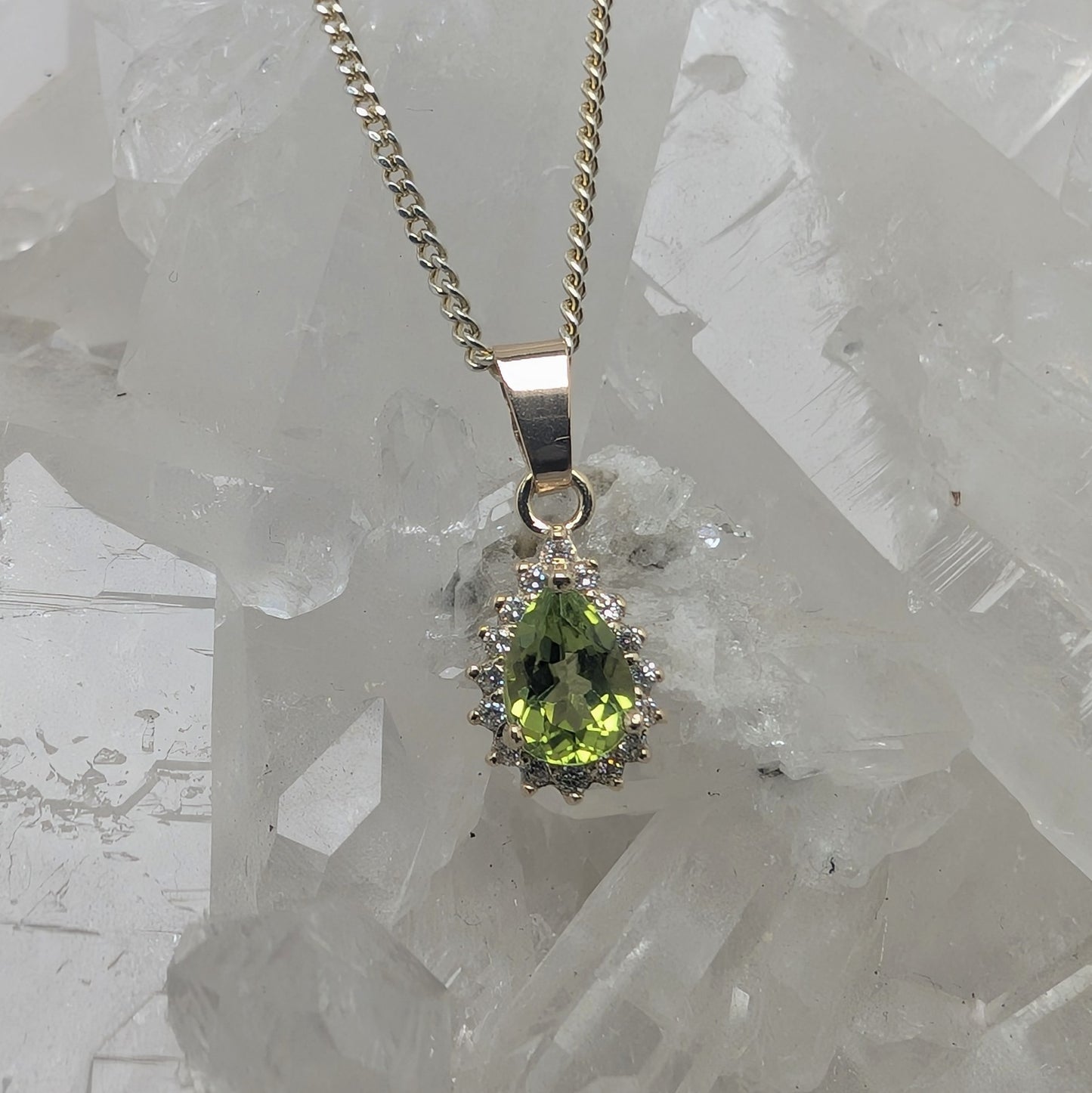 7x5 Teardrop + CZ 9ct Gold Teardrop