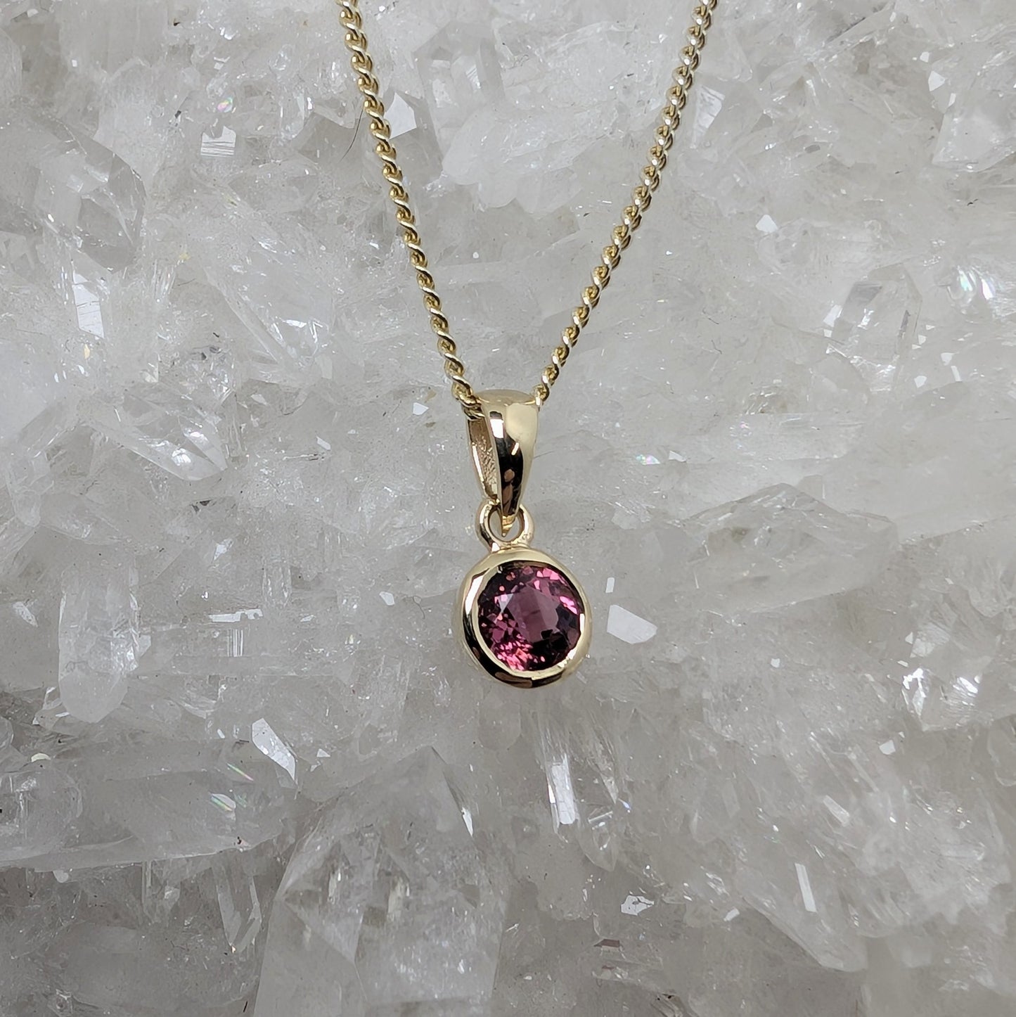 6mm Bezel 9ct Gold Pendant