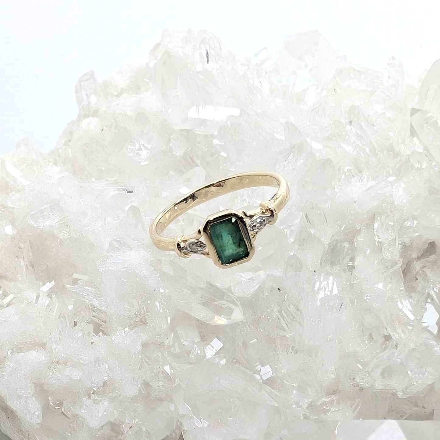 Emerald & Diamond Ring 9ct R1