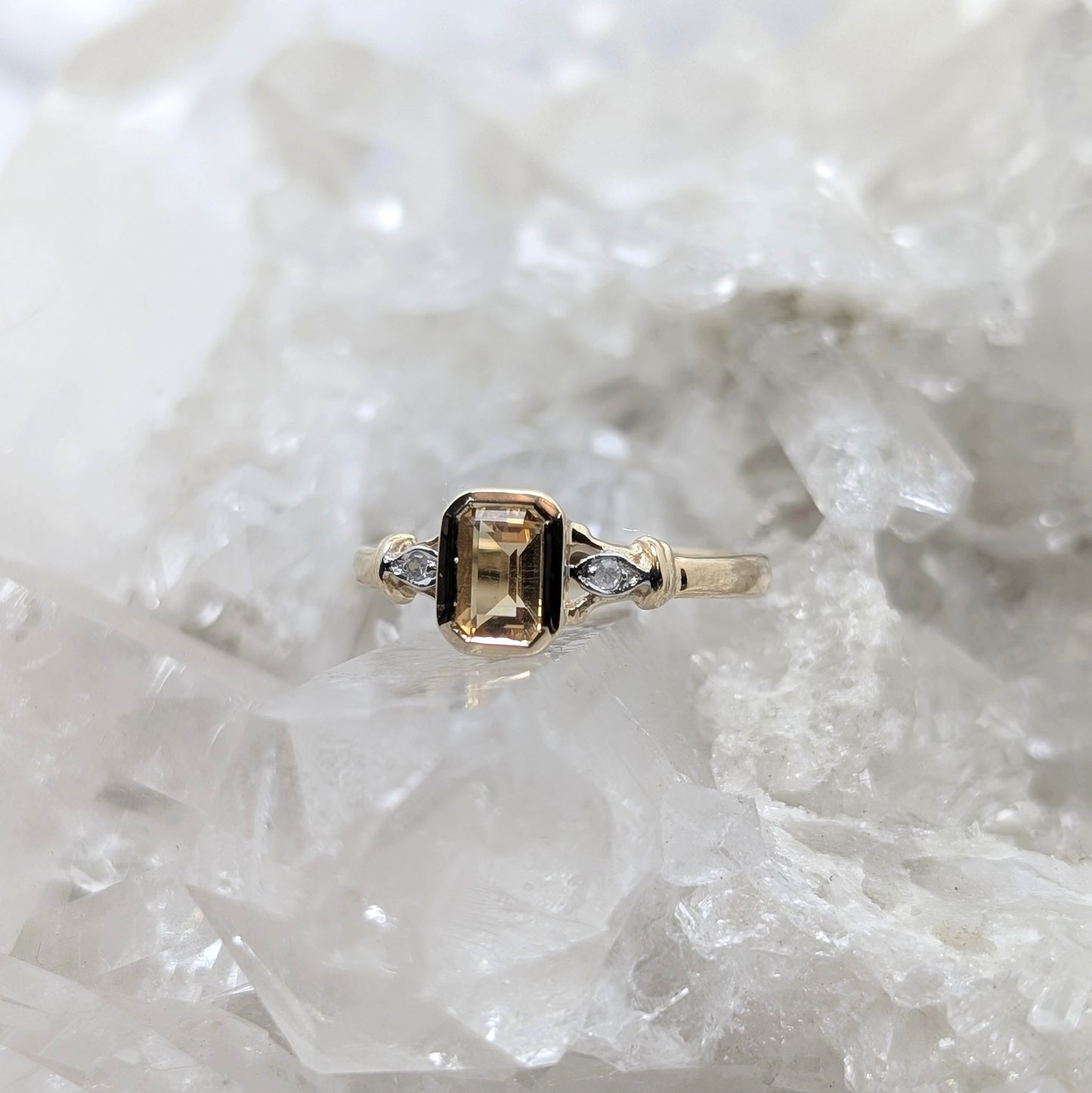 Citrine & Diamond Ring 9ct R1