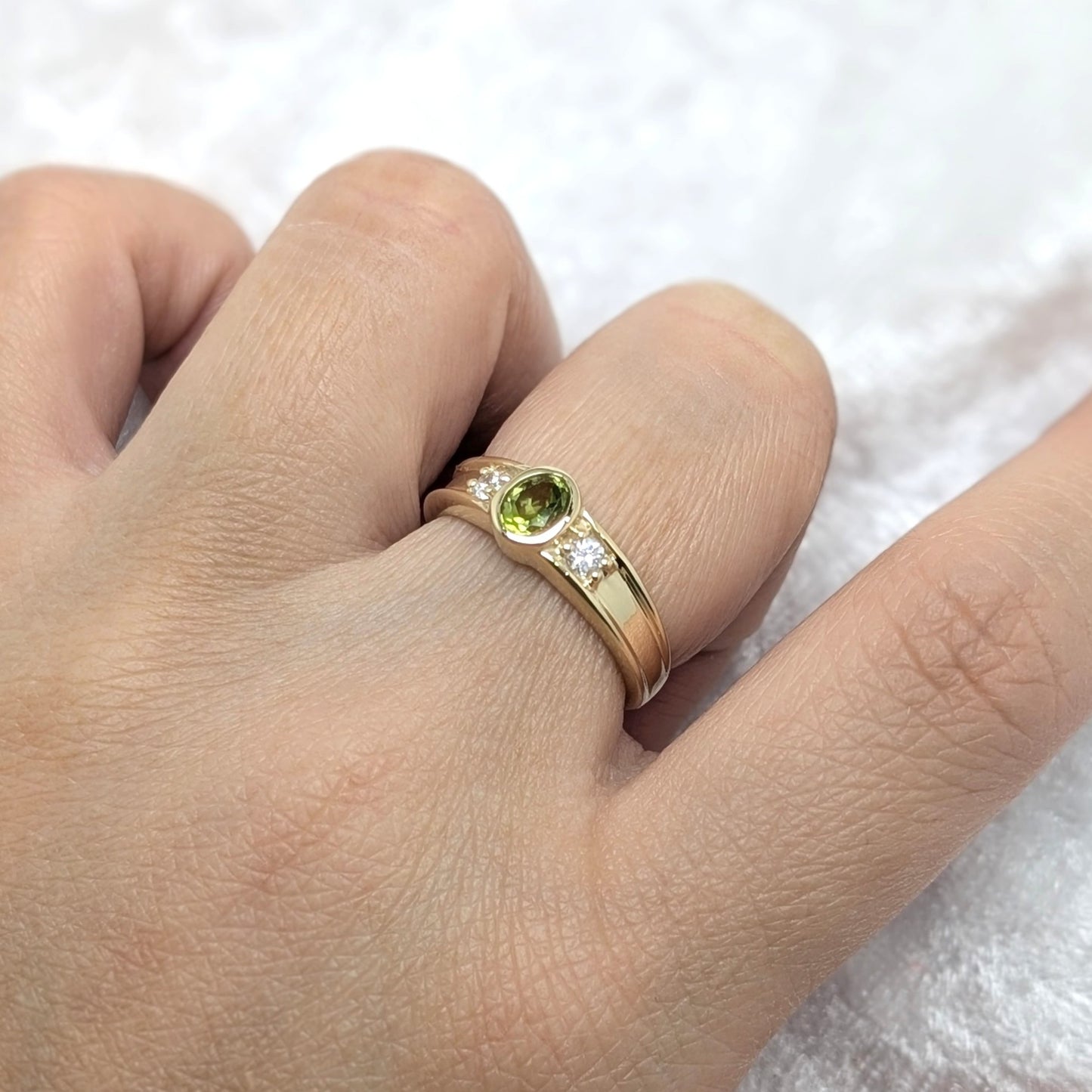 Peridot & CZ Ring 9ct R2