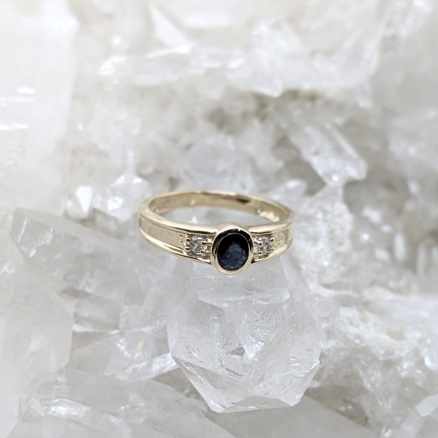 Sapphire & CZ Ring 9ct R2