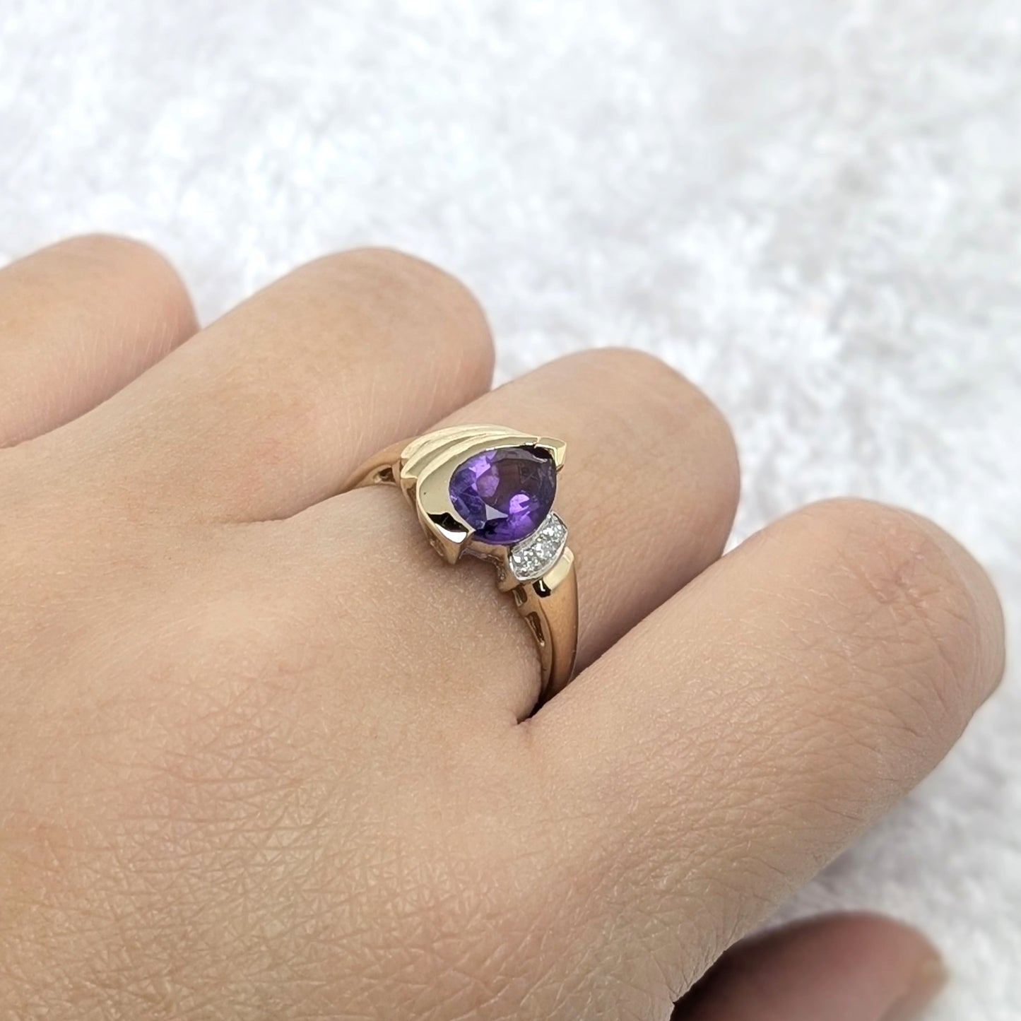 Amethyst & Diamond Ring 9ct R3