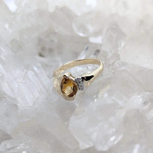 Citrine & Diamond Ring 9ct R3