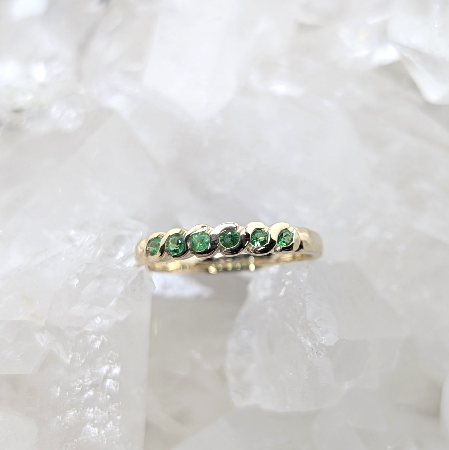 Green Garnet Ring 9ct R4