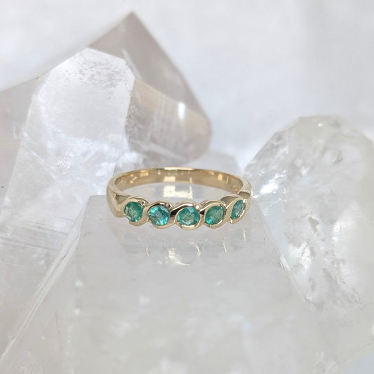 Emerald Ring 9ct R5