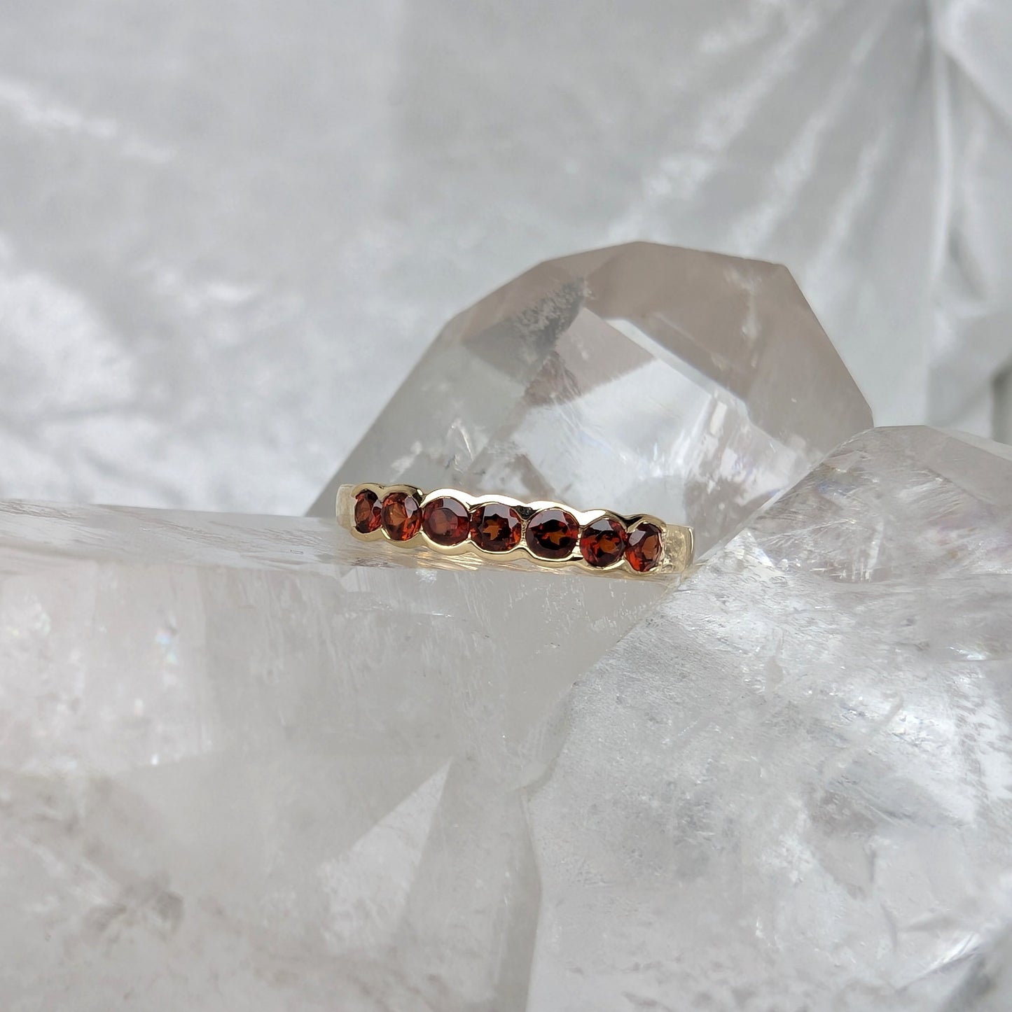 Garnet Ring 9ct R42