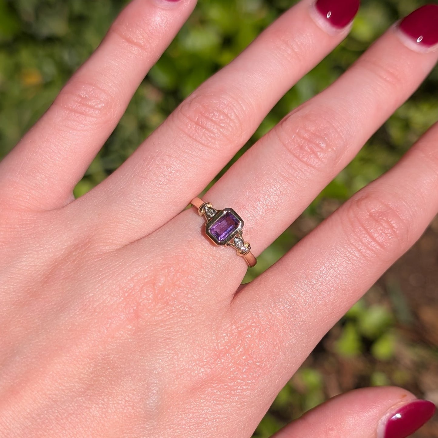 Amethyst & Diamond Ring 9ct R1