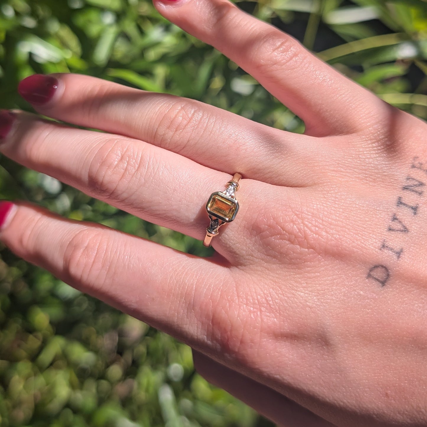 Citrine & Diamond Ring 9ct R1