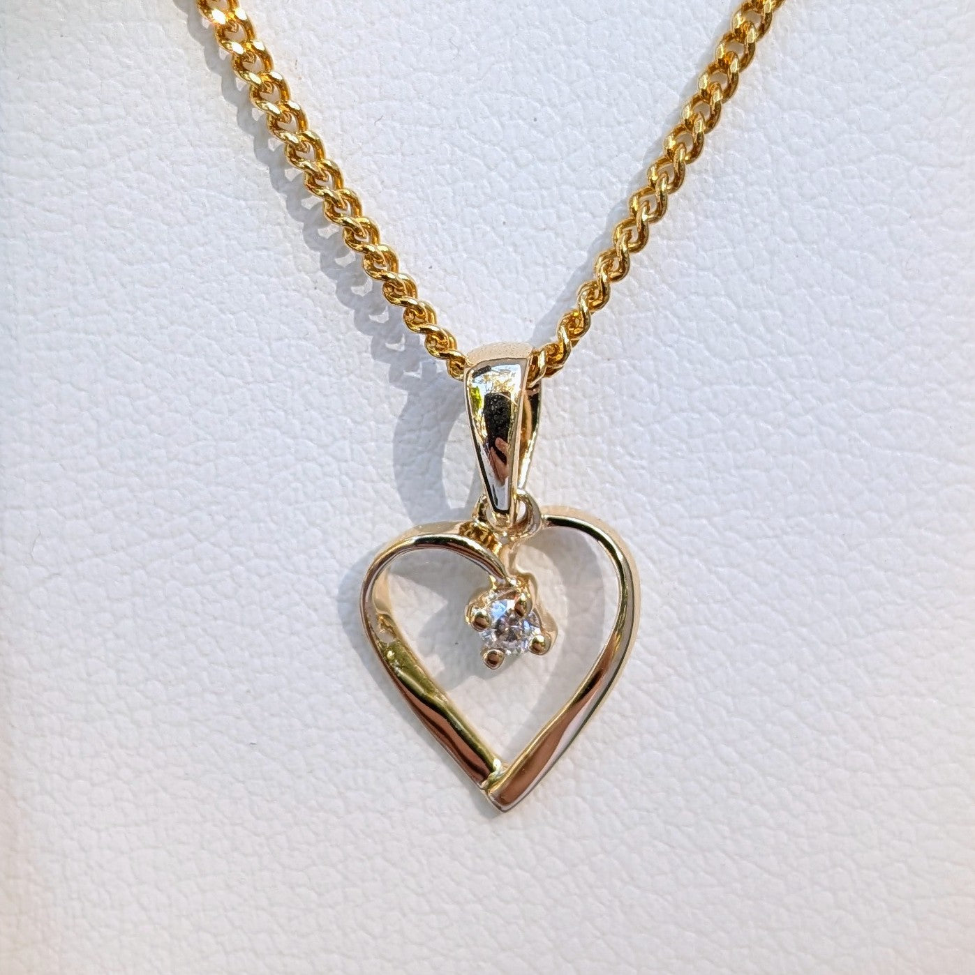 Cubic Zirconia 9ct Heart Necklace