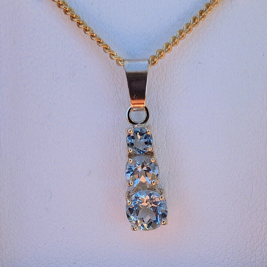 Aquamarine 9ct Snowman Necklace