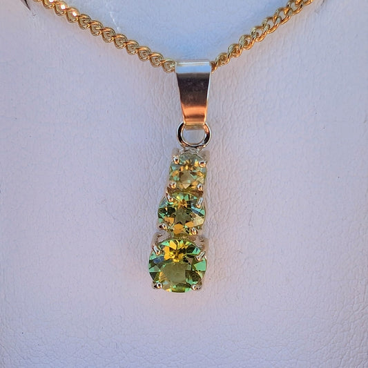 Peridot 9ct Snowman Necklace