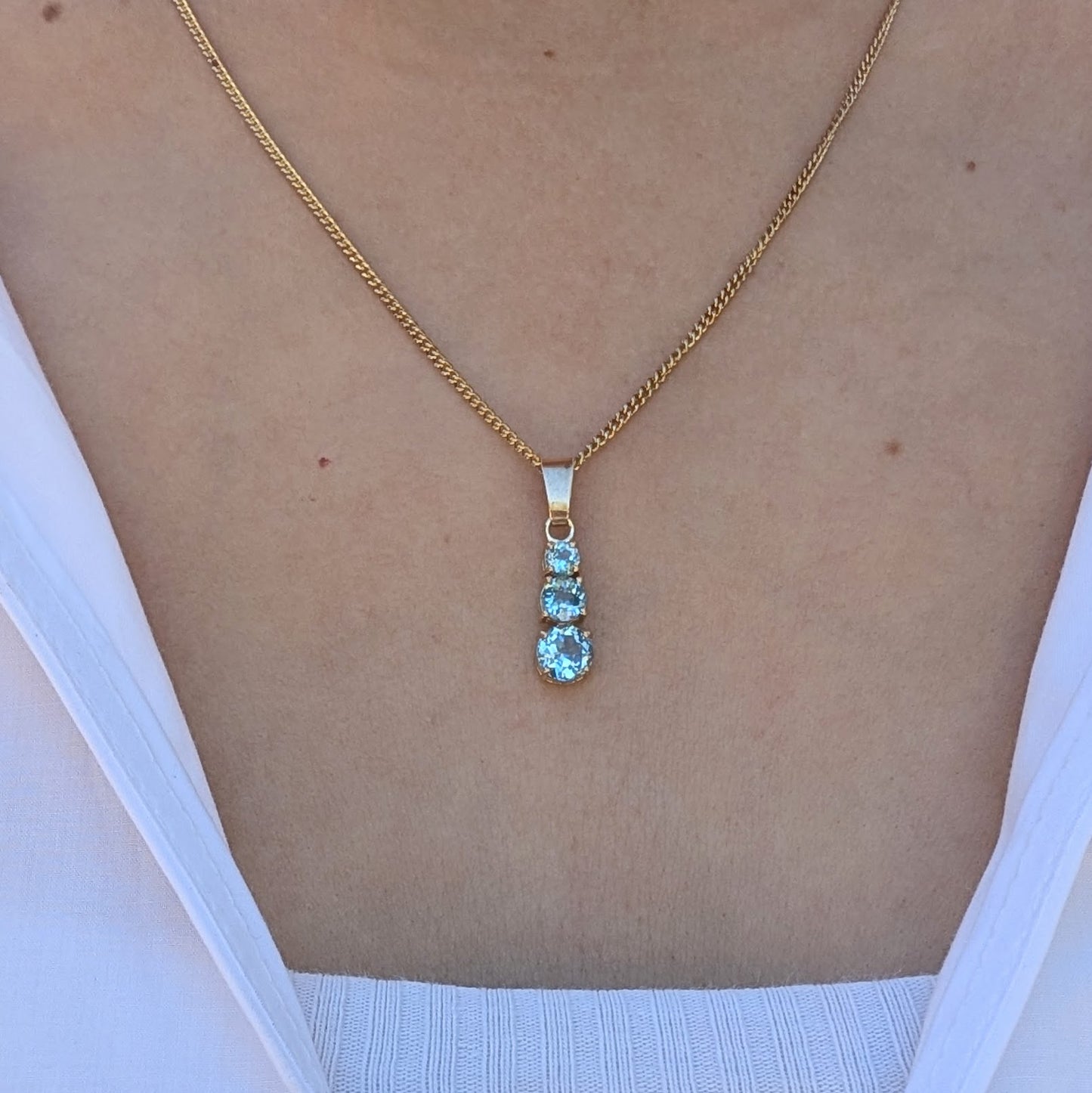 Topaz 9ct Snowman Necklace