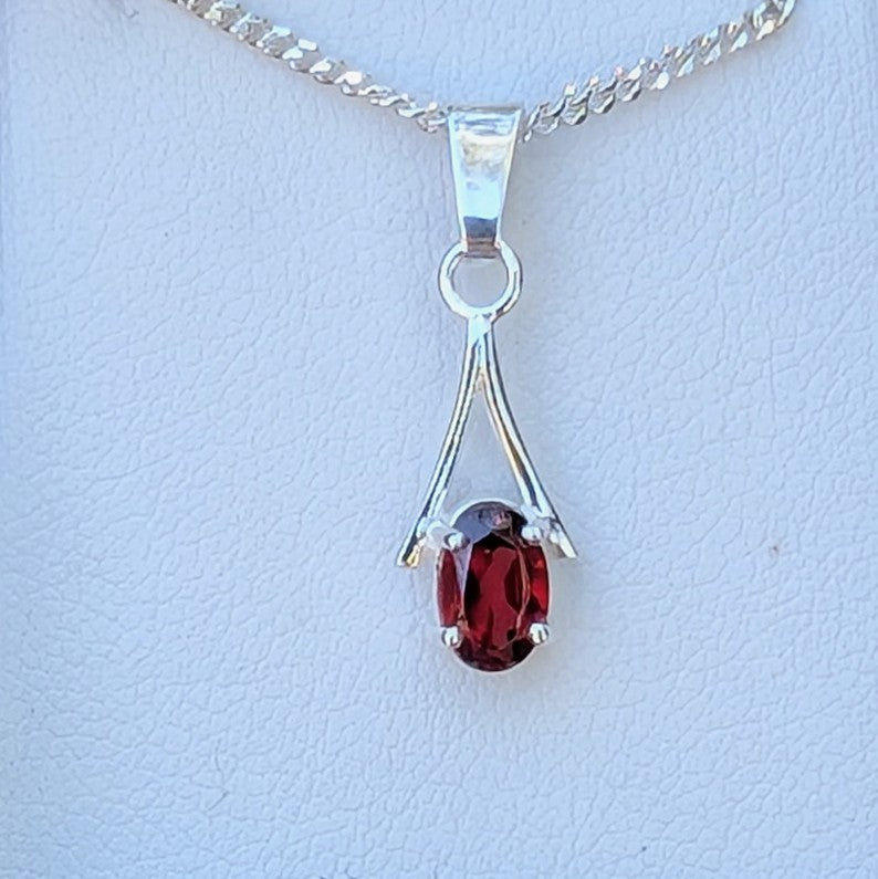 Garnet Silver 6x4a Necklace