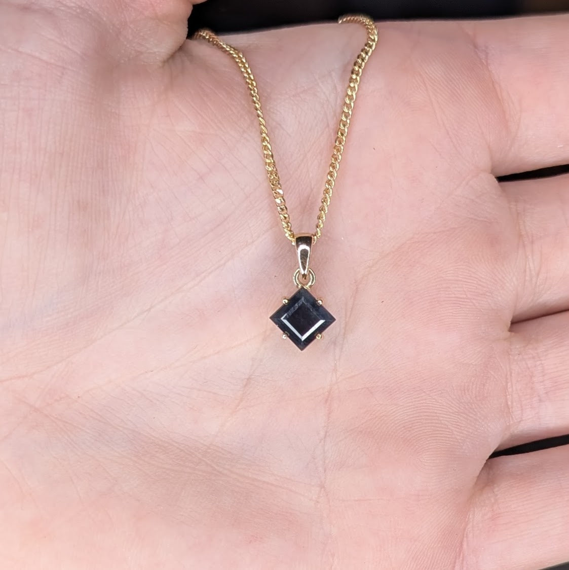 Sapphire 9ct 6mm Princess Necklace