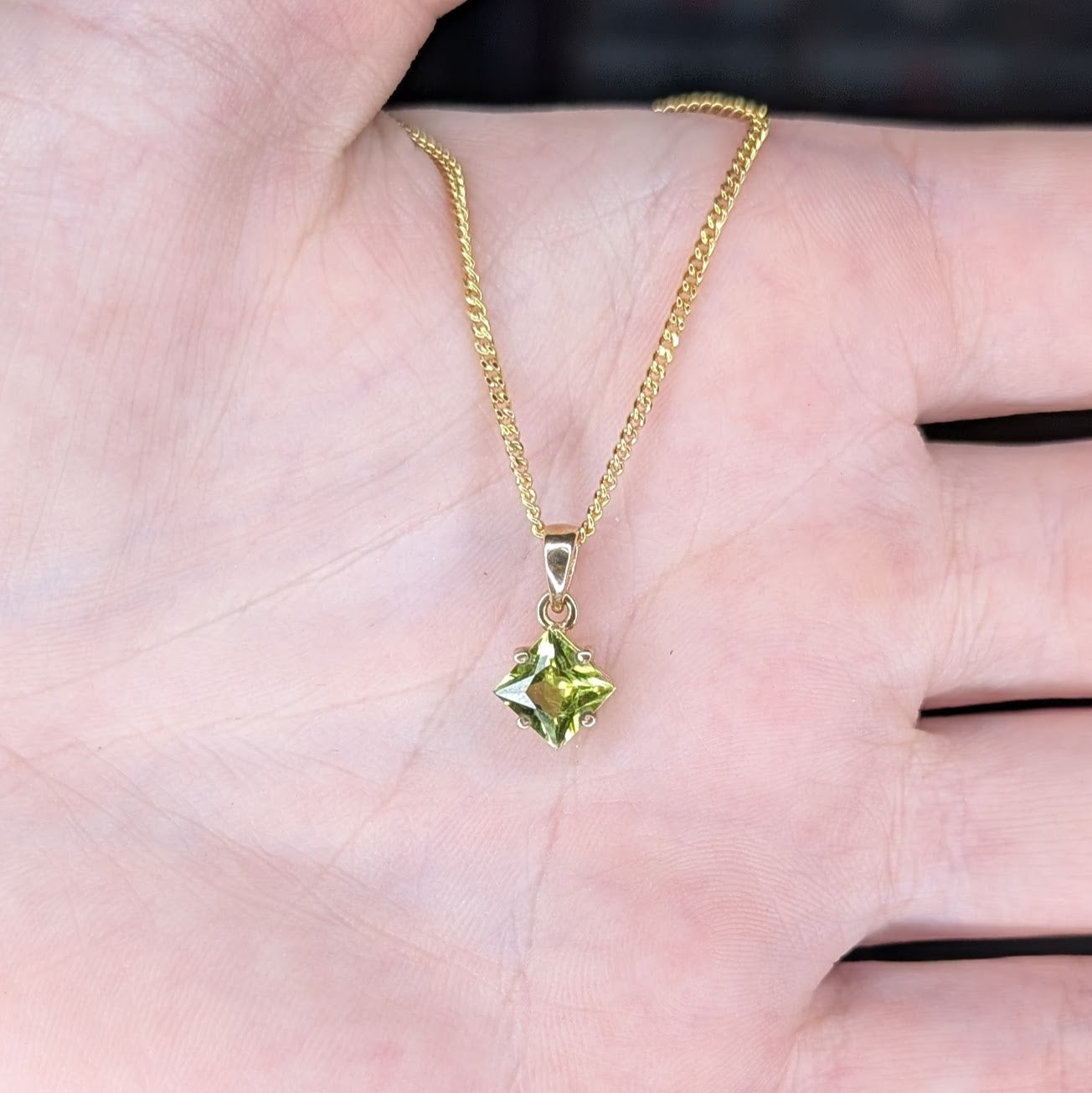 Peridot 9ct 6mm Princess Necklace