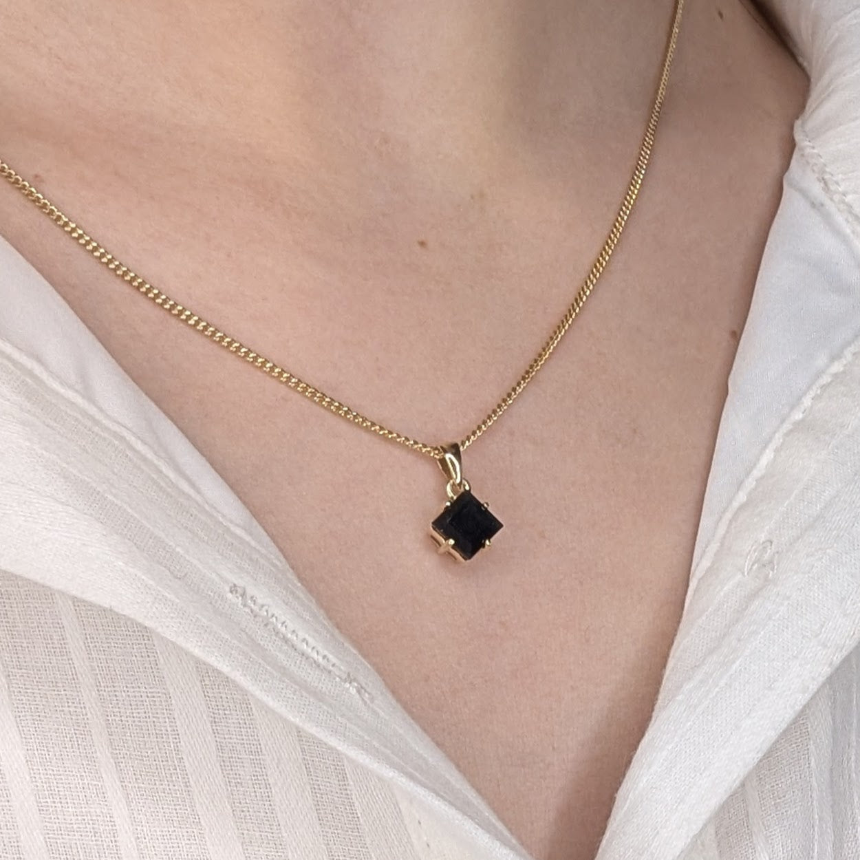 Sapphire 9ct 6mm Princess Necklace