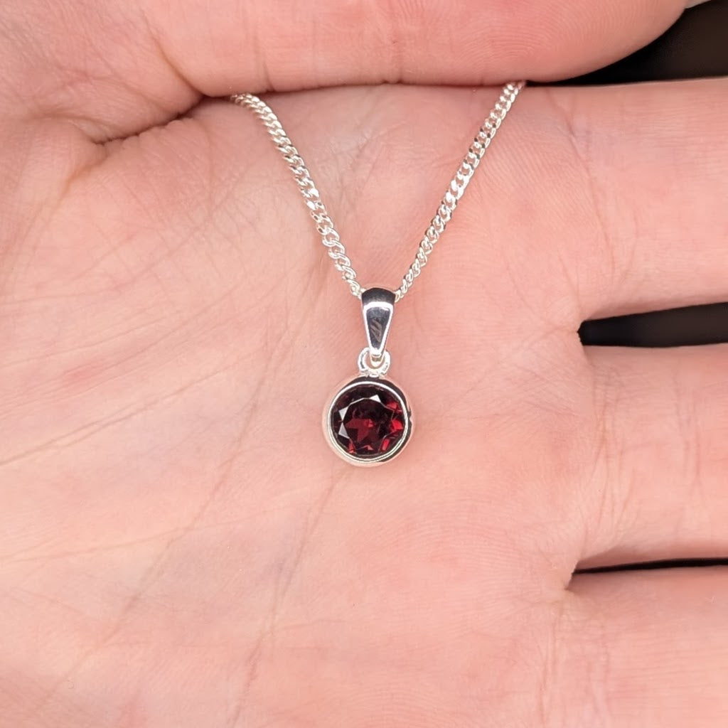 Garnet Silver Rubover Necklace
