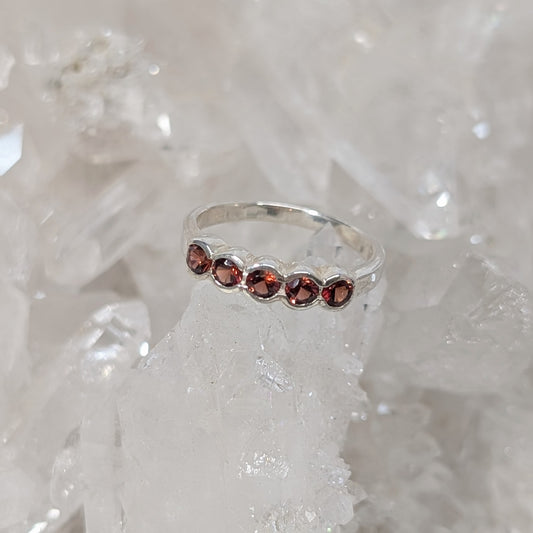 Garnet Ring Sterling Silver R51